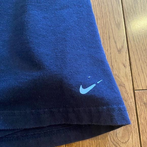 Navy tennis skirt - Picture 2 of 3